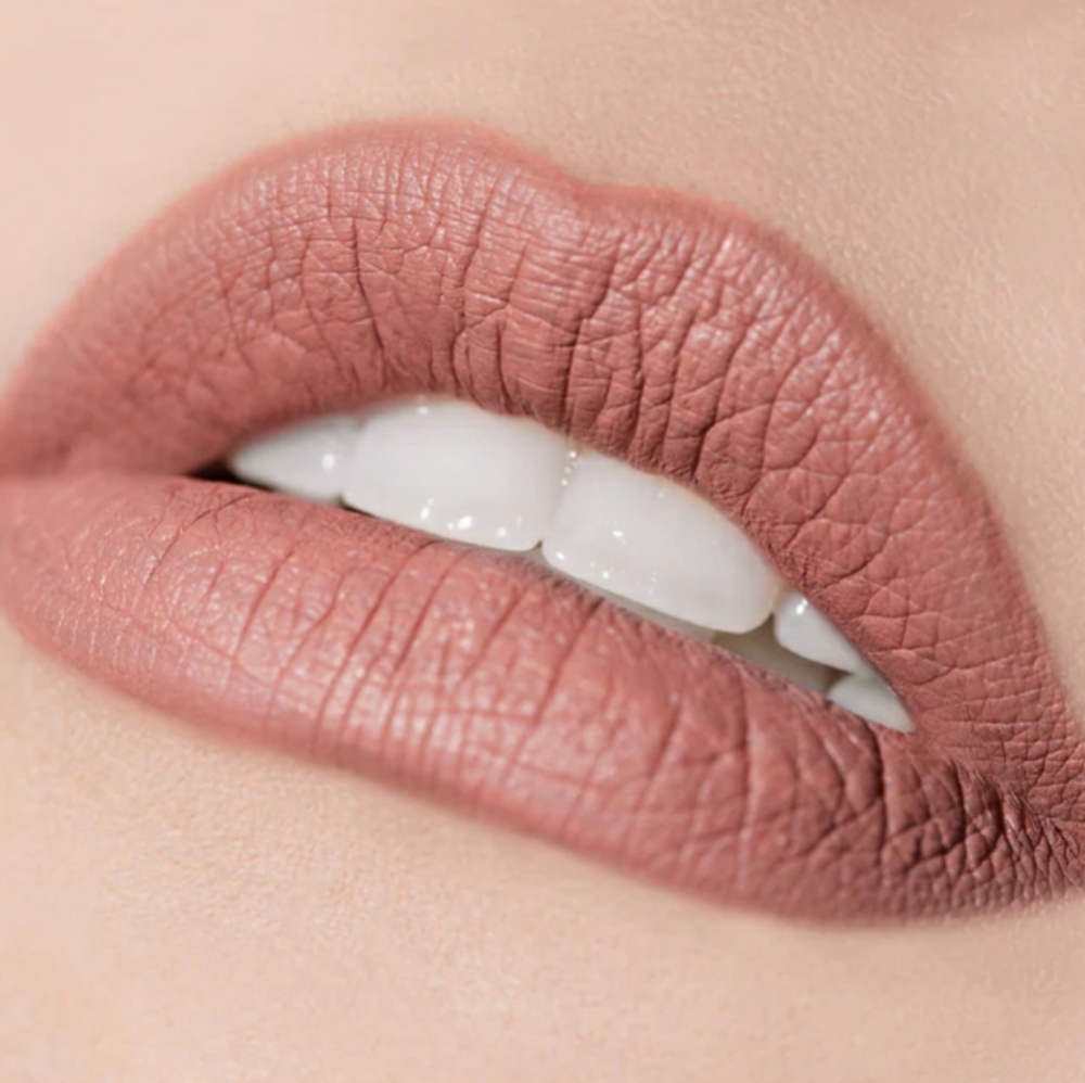 BEAUTY FOR REAL BE SEEN WEIGHTLESS LIQUID LIPSTICK.